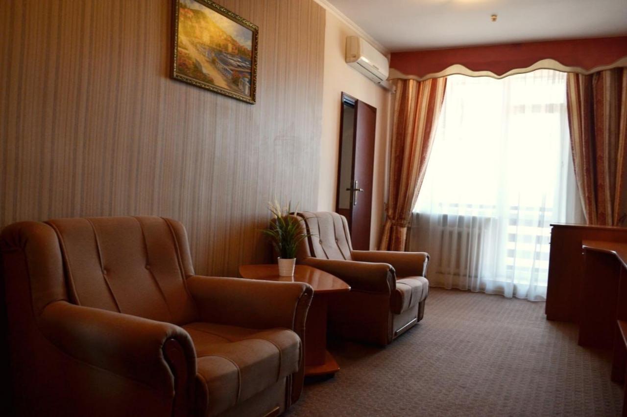 Hotel Perlyna Ars Strîi Exterior foto