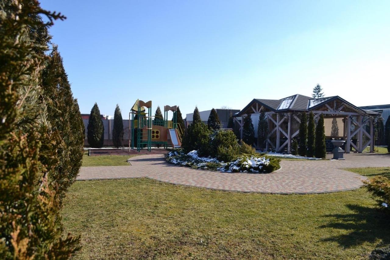 Hotel Perlyna Ars Strîi Exterior foto